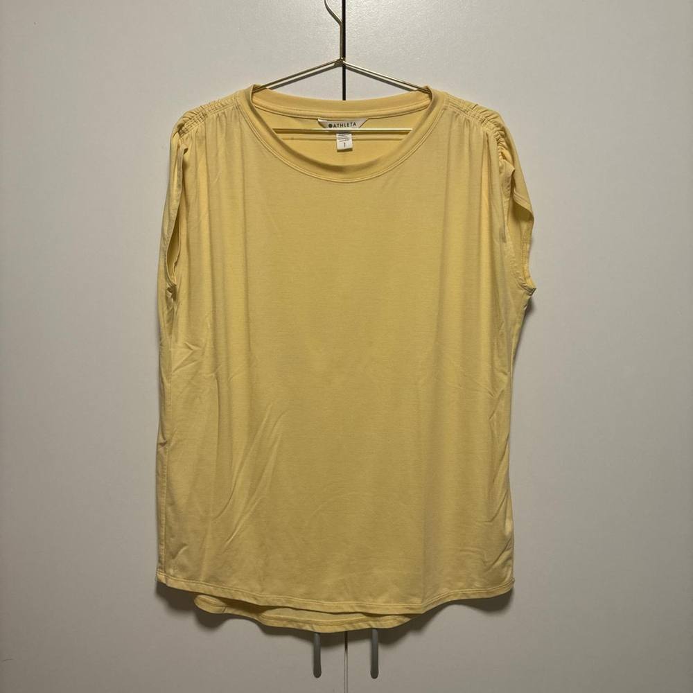 Athleta shirt